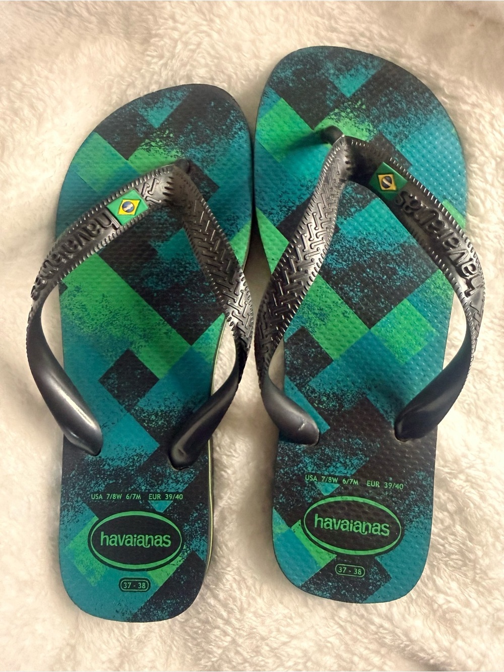 Havaianas Teal, Green & Black Geometric Print Flip Flops